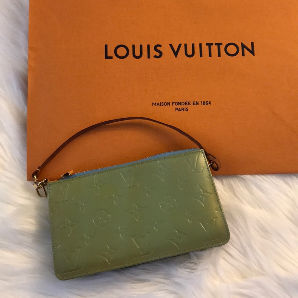 Louis Vuitton Vernis pochette